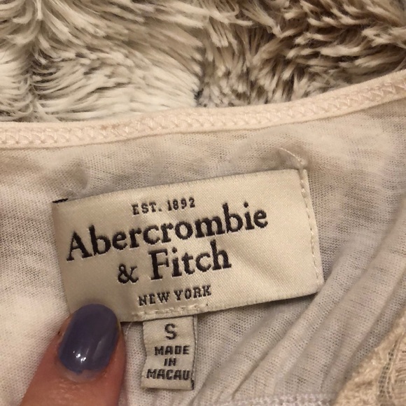 Ivory A&F Top - Picture 5 of 6